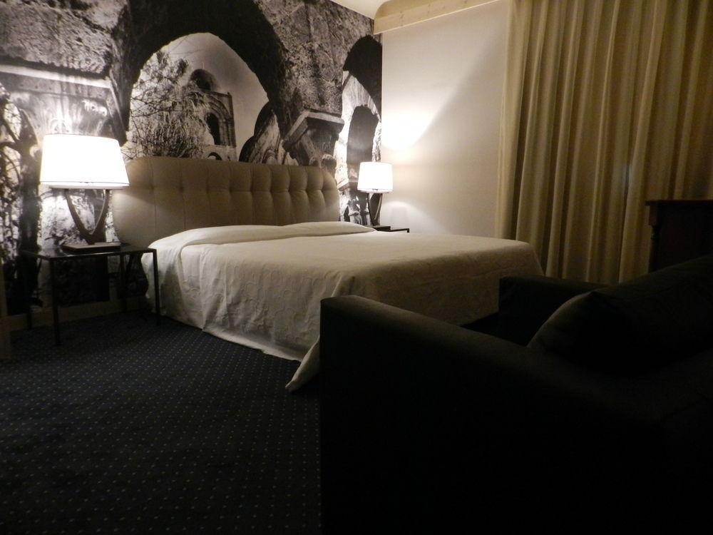 Federico Ii Palace Hotel